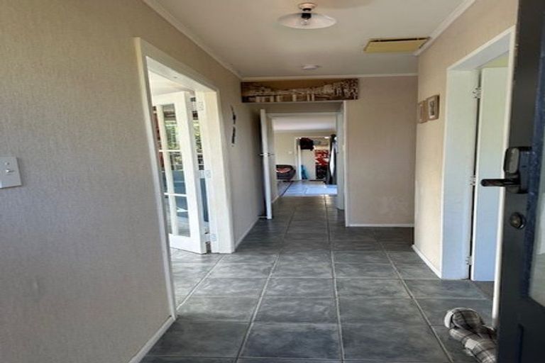 Photo of property in 5 Sharda Grove, Paraparaumu Beach, Paraparaumu, 5032