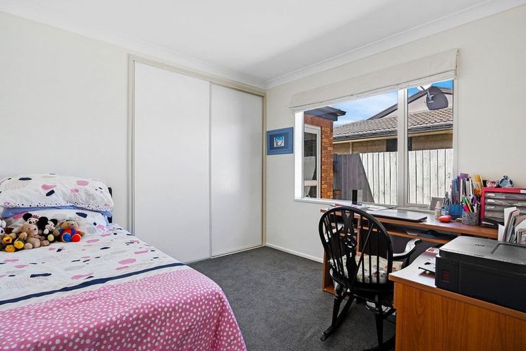 Photo of property in 9 Gibbs Drive, Woodend, 7610