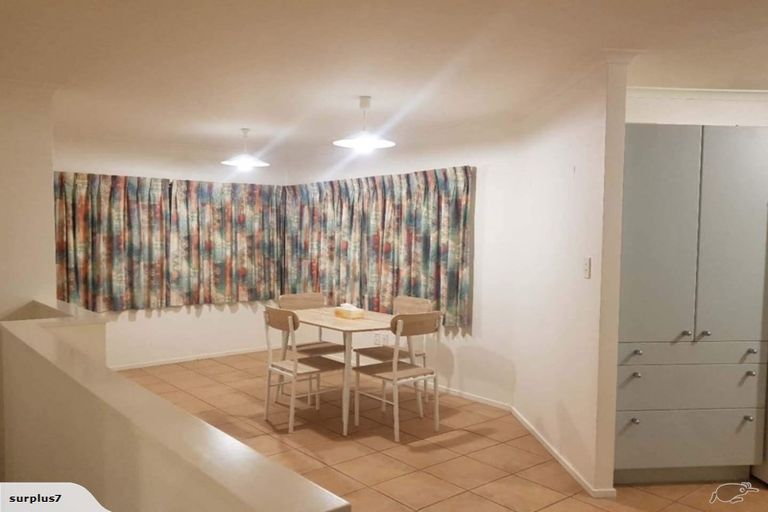 Photo of property in 51 James Evans Drive, Northcote, Auckland, 0627