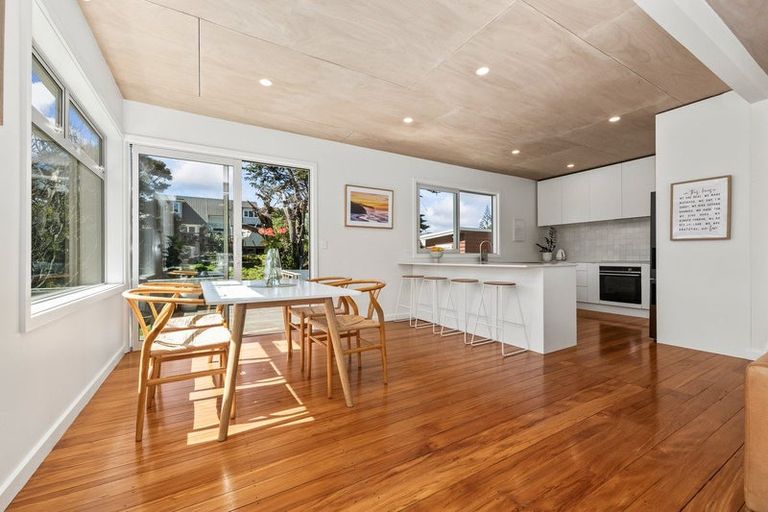 Photo of property in 102 Rosetta Road, Raumati South, Paraparaumu, 5032