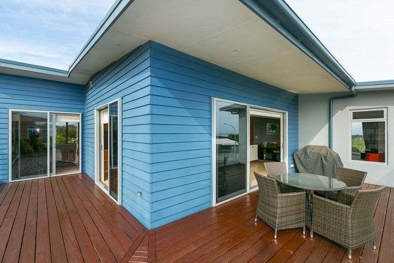 Photo of property in 3 Sunset Street, Bell Block, New Plymouth, 4312