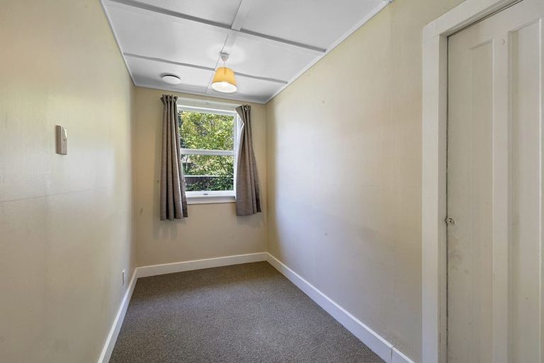 Photo of property in 105 Fulford Street, New Plymouth, 4310