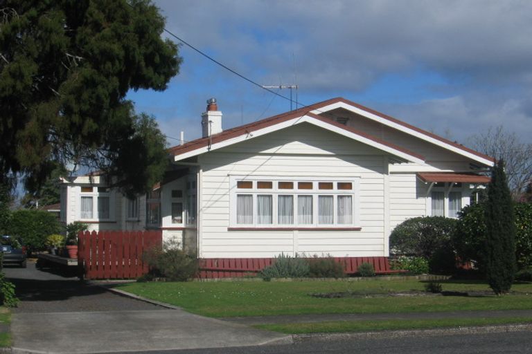Photo of property in 17 Dinniss Avenue, Regent, Whangarei, 0112