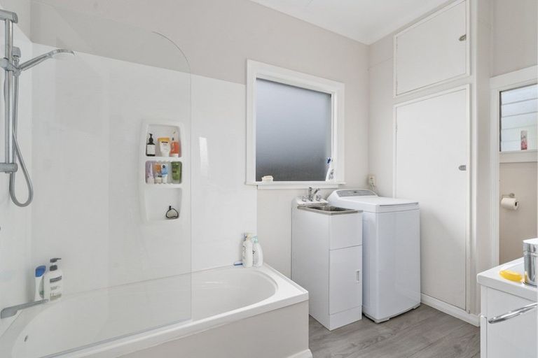 Photo of property in 96 Ferguson Street, West End, Palmerston North, 4412