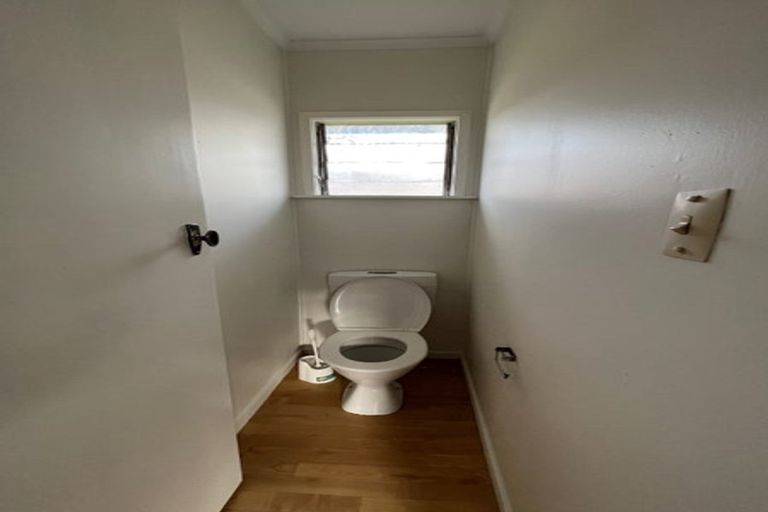 Photo of property in 2/9 Ti Rakau Drive, Pakuranga, Auckland, 2010