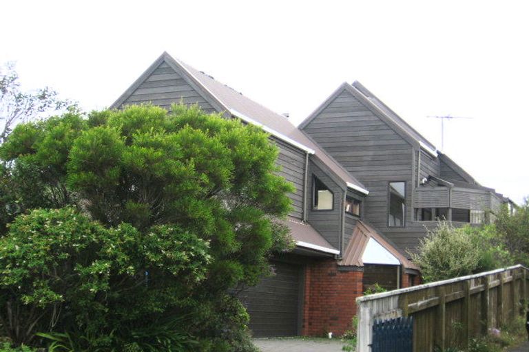 Photo of property in 10 Indus Street, Khandallah, Wellington, 6035