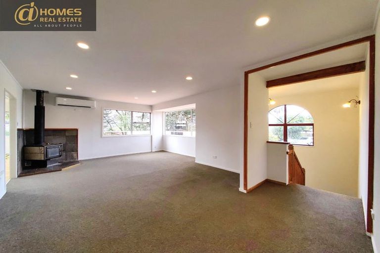 Photo of property in 40 Eyre Street, Henderson, Auckland, 0612