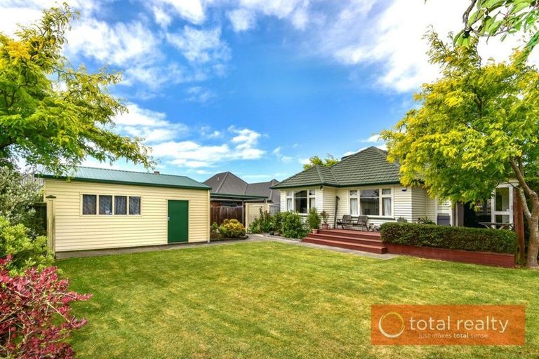 Photo of property in 27 Sabys Road, Halswell, Christchurch, 8025