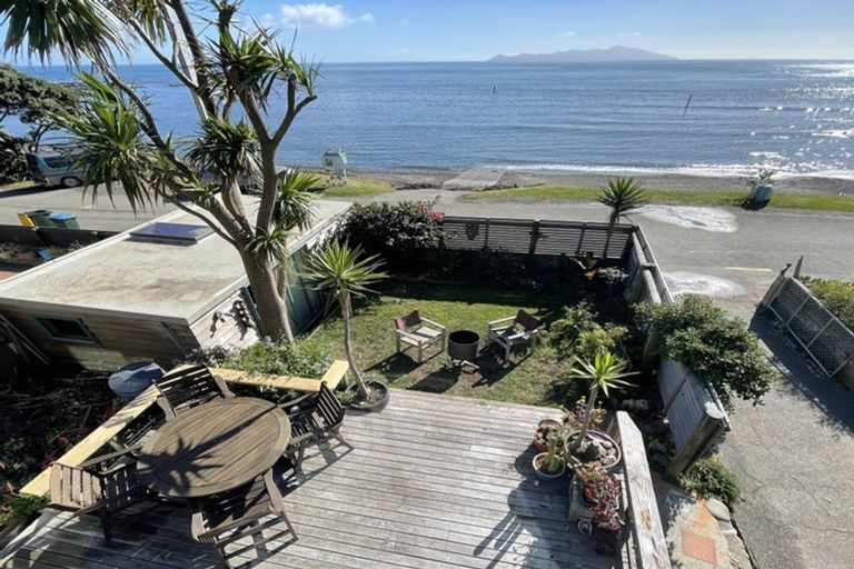 Photo of property in 9 Ocean Parade, Pukerua Bay, 5026