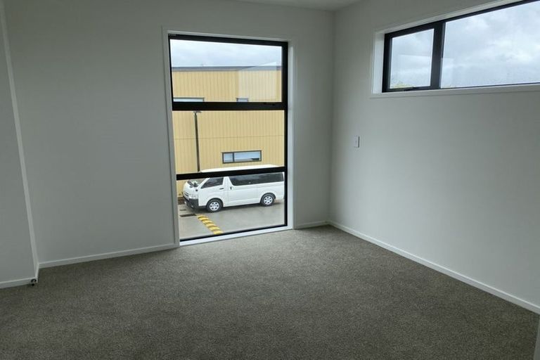 Photo of property in 4/47a Huntington Drive, Huntington Park, Auckland, 2013