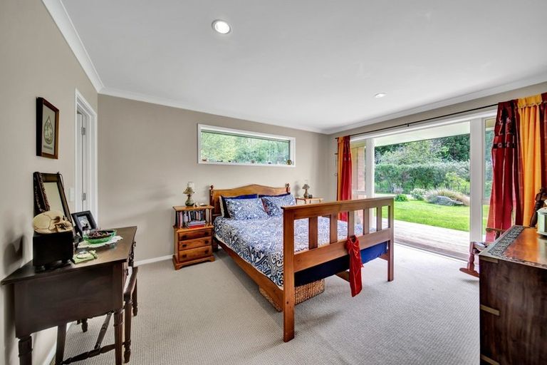 Photo of property in 1096 Egmont Road, Egmont Village, New Plymouth, 4372