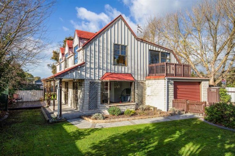 Photo of property in 4 Johns Road, Belfast, Christchurch, 8051