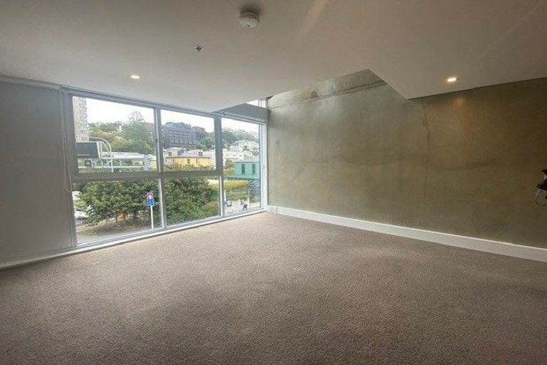 Photo of property in Canvas Apartments, 12/307 Willis Street, Te Aro, Wellington, 6011