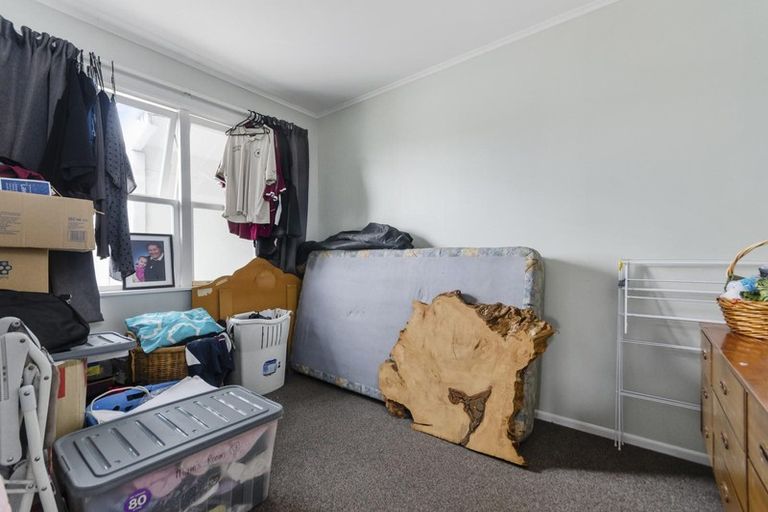 Photo of property in 24 Ronald Place, Manurewa, Auckland, 2102