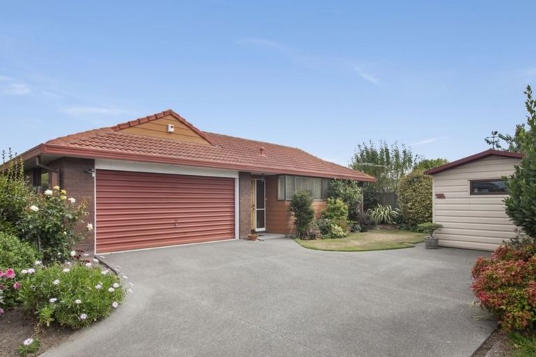 Photo of property in 14 Ben Nevis Drive, Broomfield, Christchurch, 8042