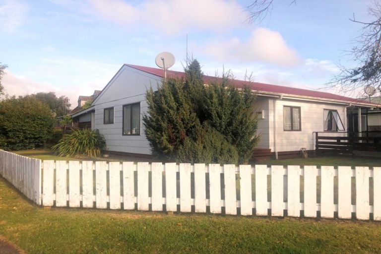 Photo of property in 26 Princes Street, Levin, 5510