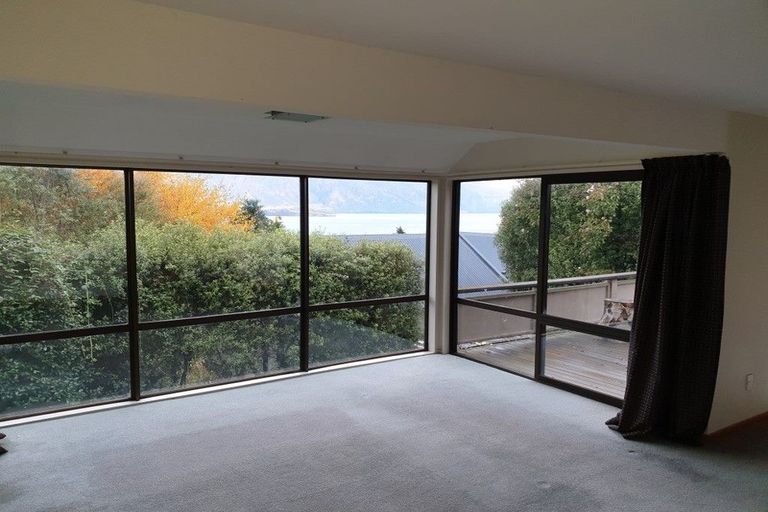 Photo of property in 31a Greenstone Place, Fernhill, Queenstown, 9300