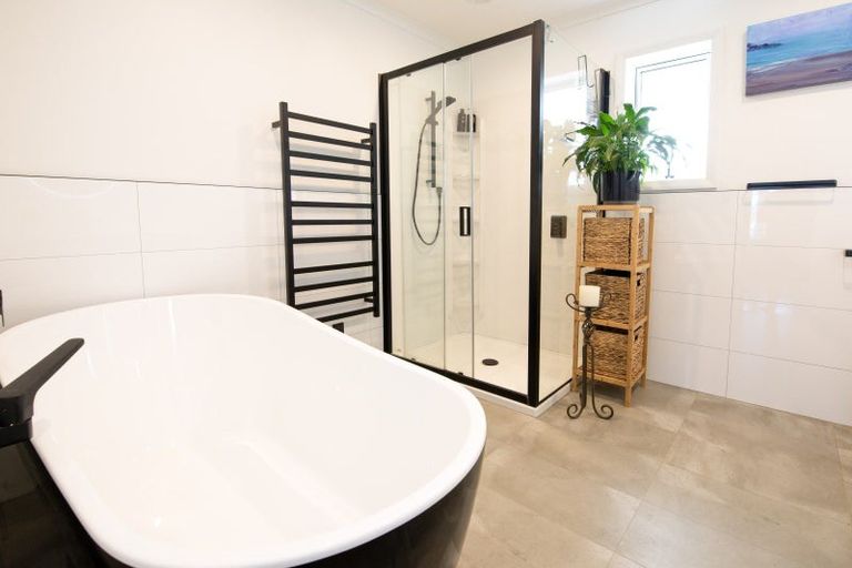 Photo of property in 49 Trinity Crescent, Pirimai, Napier, 4112