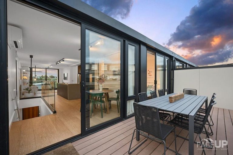 Photo of property in 21 Nugget Avenue, Hobsonville, Auckland, 0616