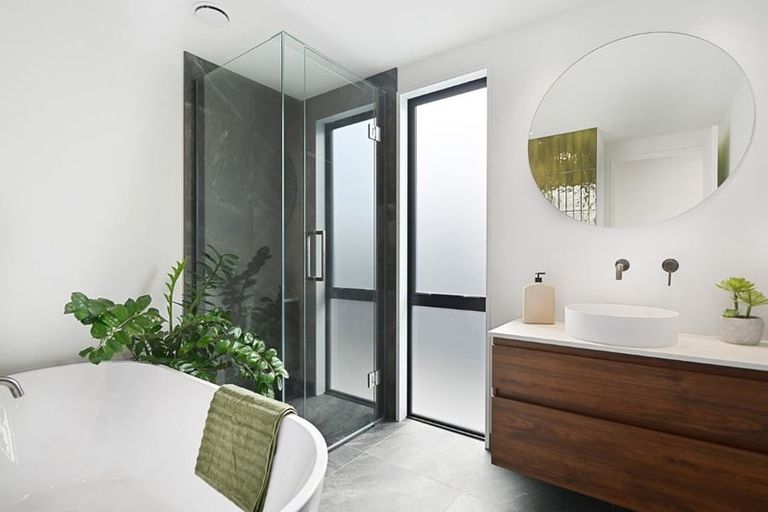 Photo of property in 9 Reece Place, Marshland, Christchurch, 8051