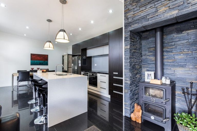 Photo of property in 111a Carlyle Street, Leamington, Cambridge, 3432