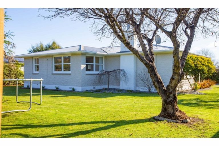 Photo of property in 22 Keats Crescent, Stoke, Nelson, 7011