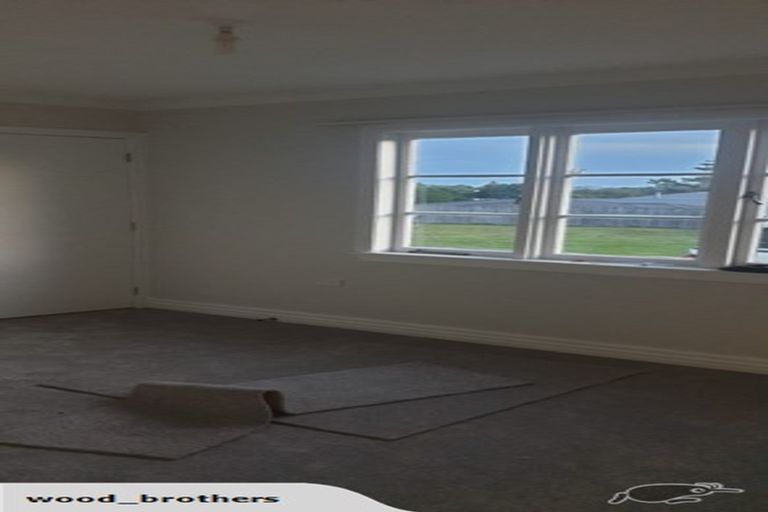 Photo of property in 15 Collingwood Road, Waiuku, 2123