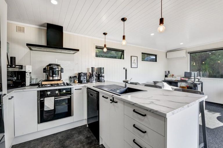 Photo of property in 102 West Road, Kaukapakapa, 0873