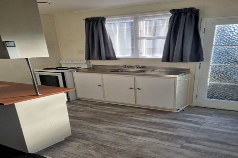 Photo of property in 353 College Street, West End, Palmerston North, 4410