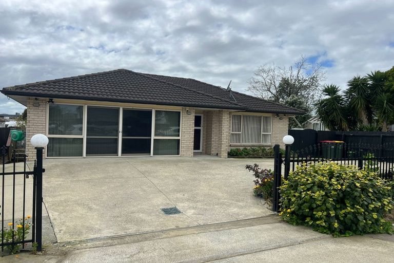 Photo of property in 99 Russell Road, Manurewa, Auckland, 2102