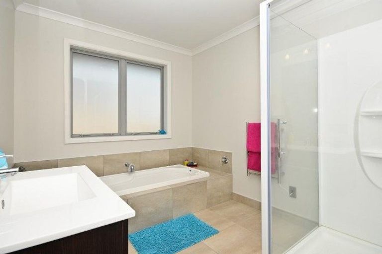 Photo of property in 5 Kentwood Place, Flagstaff, Hamilton, 3210