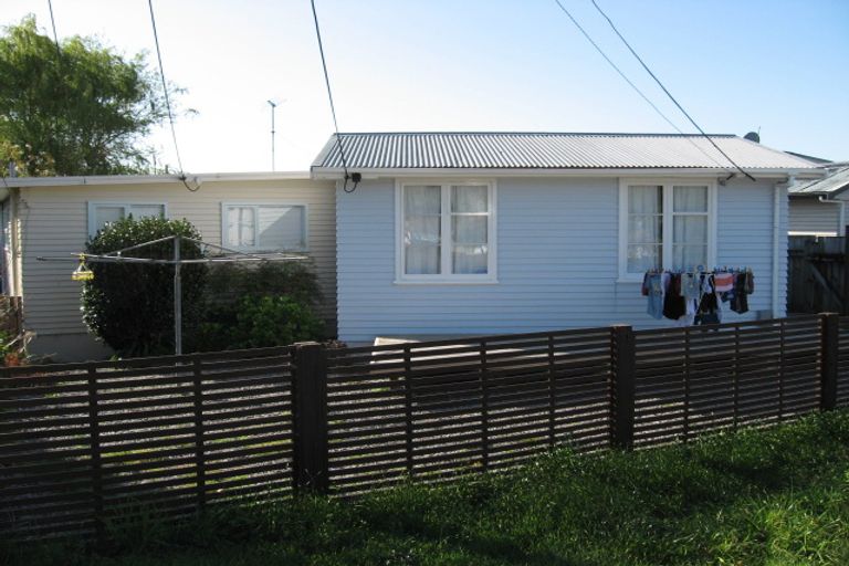 Photo of property in 24b Parakai Street, Paraparaumu, 5032