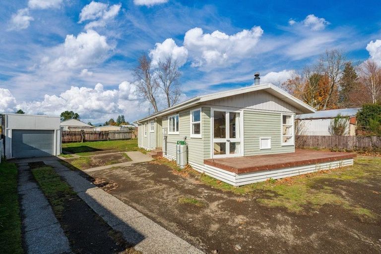 Photo of property in 197 Te Rangitautahanga Road, Turangi, 3334