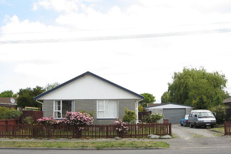 Photo of property in 472 Mairehau Road, Parklands, Christchurch, 8083