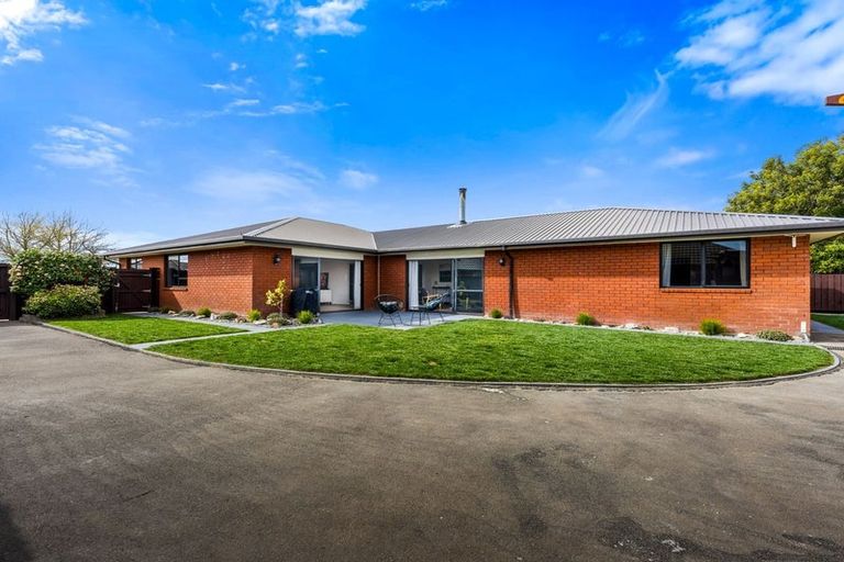 Photo of property in 92 Roydon Drive, Templeton, Christchurch, 8042