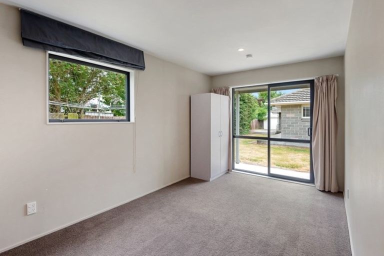 Photo of property in 17 Reading Street, Upper Riccarton, Christchurch, 8041