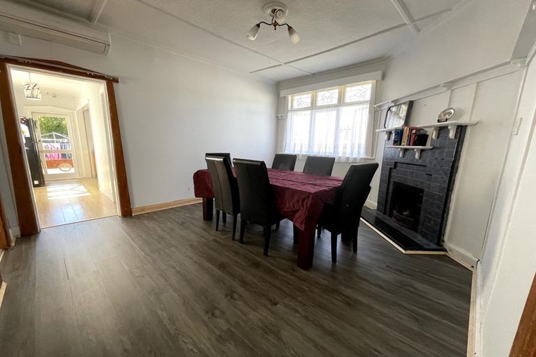 Photo of property in 46 Cambridge Terrace, Waiwhetu, Lower Hutt, 5010