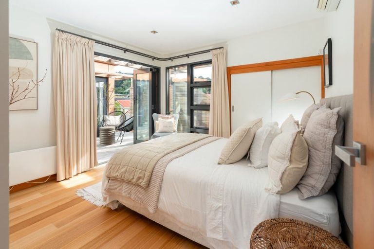 Photo of property in 11 Boardwalk Lane, Seatoun, Wellington, 6022