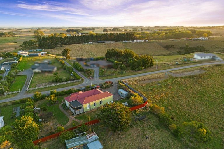 Photo of property in 50 Kimber Street, Halcombe, Feilding, 4779