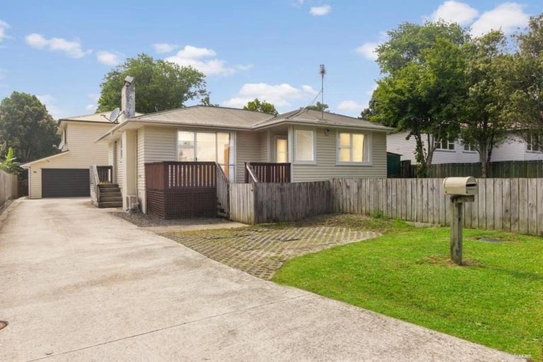 Photo of property in 4 Ranui Avenue, Ranui, Auckland, 0612