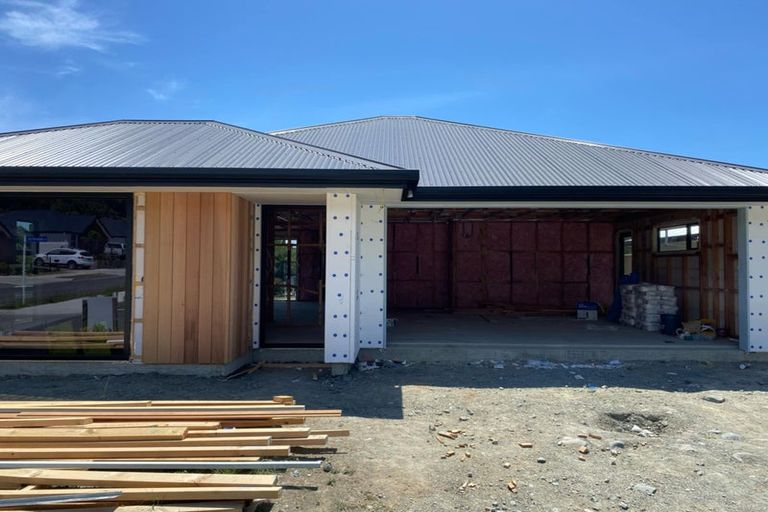 Photo of property in 1 Canary Place, Stoke, Nelson, 7011