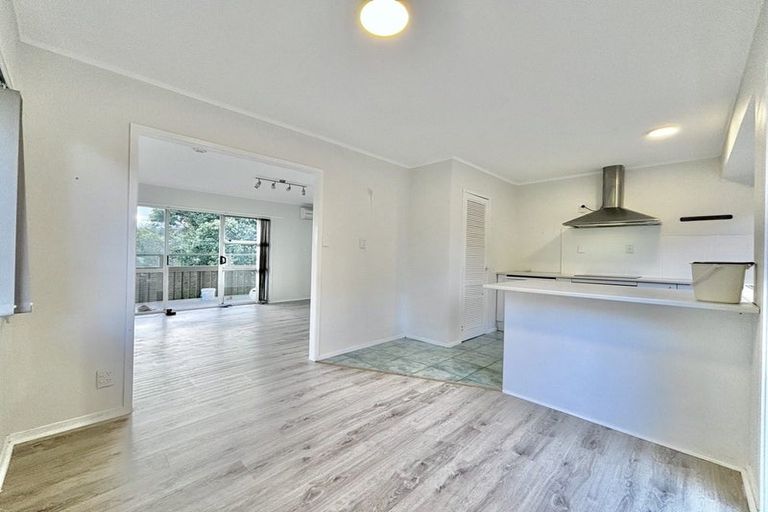 Photo of property in 1/11 Foley Place, Torbay, Auckland, 0632