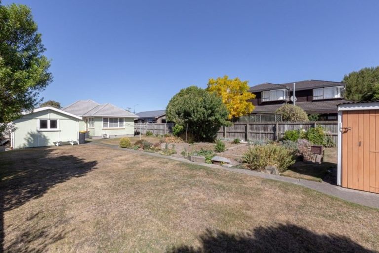 Photo of property in 75 Withells Road, Avonhead, Christchurch, 8042
