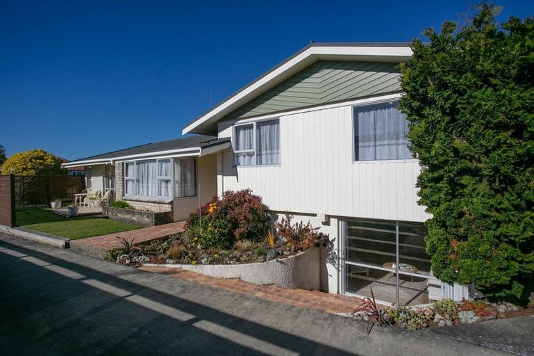 Photo of property in 110 Grey Street, Cambridge, 3434