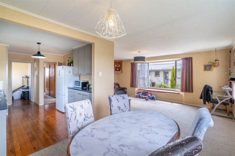 Photo of property in 77 O'byrne Place, Waikiwi, Invercargill, 9810