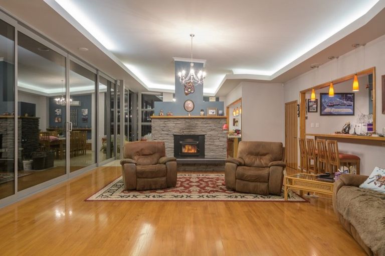 Photo of property in 26 Gravesend Place, Picton, 7220