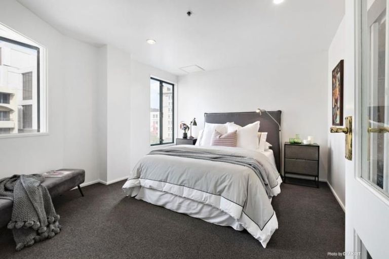 Photo of property in Courtenay Apartments, 403/120 Courtenay Place, Te Aro, Wellington, 6011