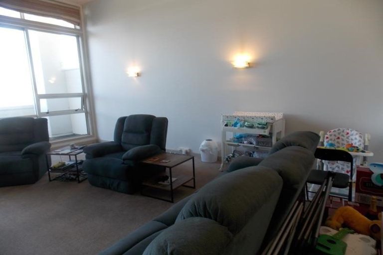 Photo of property in Stadium Garden Flats, 118/107 Thorndon Quay, Pipitea, Wellington, 6011