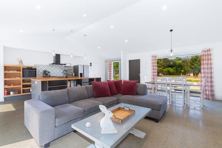 Photo of property in 14 Carlisle Street, Athol, 9793