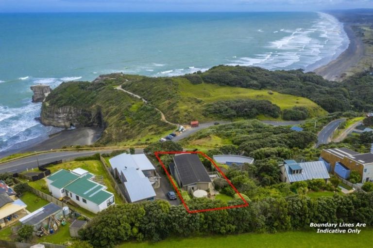 Photo of property in 42 Waitea Road, Muriwai, Waimauku, 0881